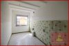 Frisch renovierte helle 3-Zimmerwohnung im 3.OG mit grosser Loggia mitten in Frechen-Habbelrath - Küche